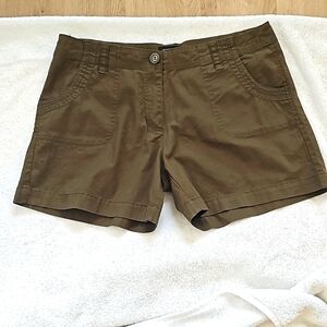 NWOT Ingredients Olive Green Button/Zip 4 Pockets Shorts Size 12